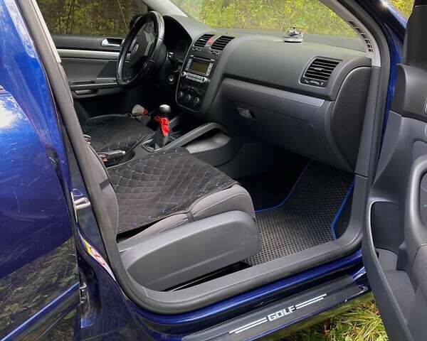 Синий Фольксваген Гольф, объемом двигателя 1.6 л и пробегом 182 тыс. км за 6200 $, фото 6 на Automoto.ua