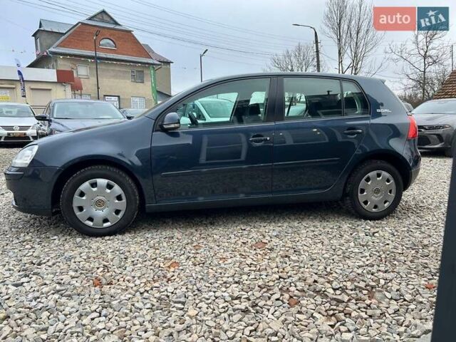 Синий Фольксваген Гольф, объемом двигателя 1.4 л и пробегом 250 тыс. км за 5999 $, фото 3 на Automoto.ua