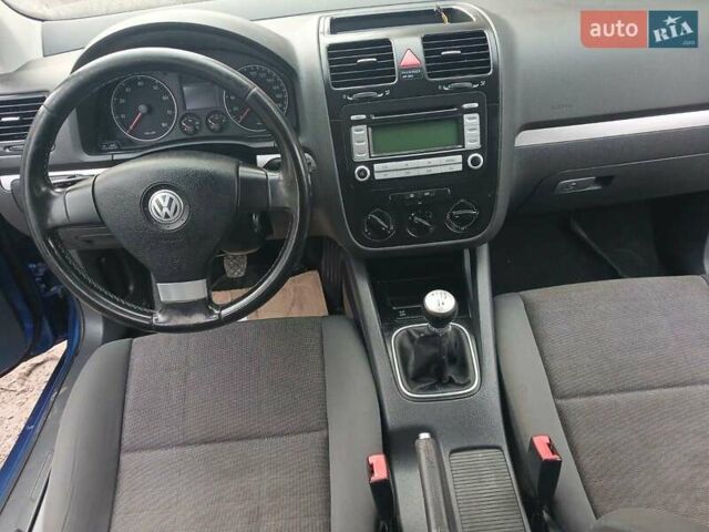 Синий Фольксваген Гольф, объемом двигателя 1.4 л и пробегом 212 тыс. км за 4999 $, фото 16 на Automoto.ua
