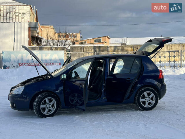 Синий Фольксваген Гольф, объемом двигателя 1.6 л и пробегом 235 тыс. км за 5999 $, фото 58 на Automoto.ua