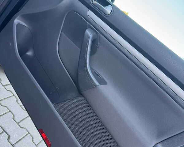 Синій Фольксваген Гольф, об'ємом двигуна 1.4 л та пробігом 185 тис. км за 4799 $, фото 53 на Automoto.ua