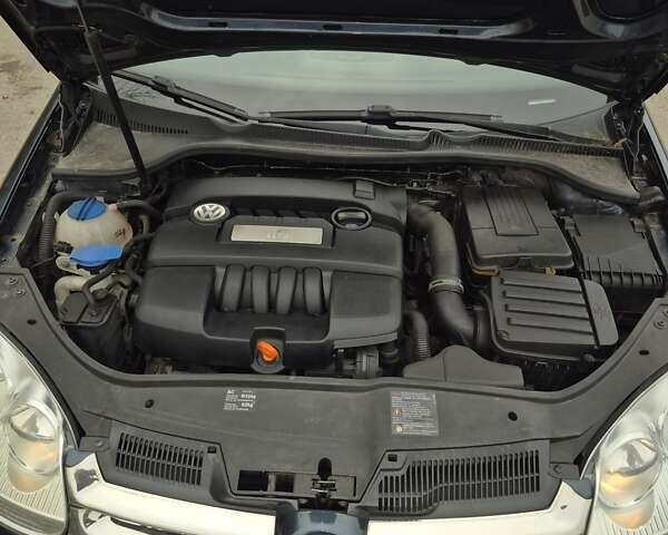 Синій Фольксваген Гольф, об'ємом двигуна 0 л та пробігом 220 тис. км за 5777 $, фото 5 на Automoto.ua