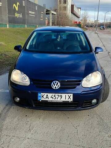 Синій Фольксваген Гольф, об'ємом двигуна 1.39 л та пробігом 233 тис. км за 7900 $, фото 2 на Automoto.ua