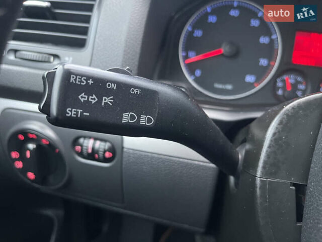 Синий Фольксваген Гольф, объемом двигателя 1.6 л и пробегом 188 тыс. км за 6750 $, фото 32 на Automoto.ua