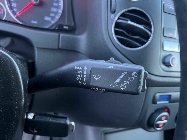 Синий Фольксваген Гольф, объемом двигателя 1.4 л и пробегом 170 тыс. км за 5290 $, фото 22 на Automoto.ua