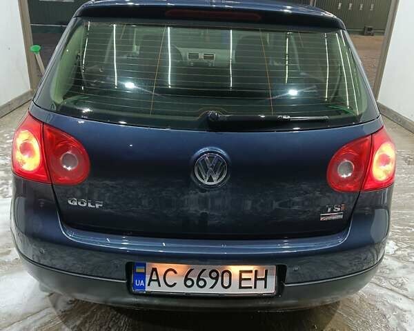 Синий Фольксваген Гольф, объемом двигателя 1.4 л и пробегом 197 тыс. км за 6450 $, фото 3 на Automoto.ua