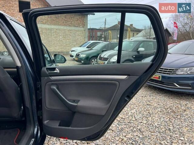 Синий Фольксваген Гольф, объемом двигателя 1.4 л и пробегом 250 тыс. км за 5999 $, фото 13 на Automoto.ua