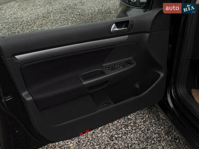 Синій Фольксваген Гольф, об'ємом двигуна 1.4 л та пробігом 216 тис. км за 6300 $, фото 66 на Automoto.ua