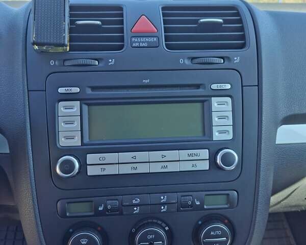 Синій Фольксваген Гольф, об'ємом двигуна 1.4 л та пробігом 209 тис. км за 5900 $, фото 18 на Automoto.ua