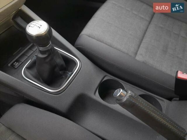 Синій Фольксваген Гольф, об'ємом двигуна 1.6 л та пробігом 231 тис. км за 5599 $, фото 25 на Automoto.ua