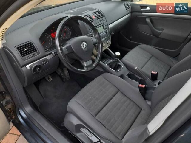 Синій Фольксваген Гольф, об'ємом двигуна 1.6 л та пробігом 231 тис. км за 5599 $, фото 19 на Automoto.ua