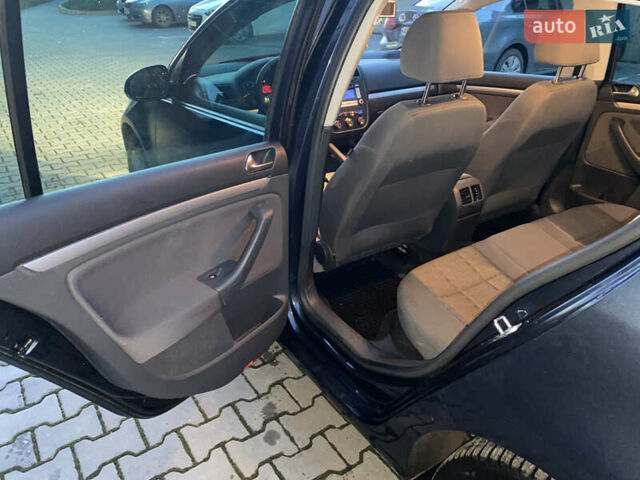 Синій Фольксваген Гольф, об'ємом двигуна 1.6 л та пробігом 239 тис. км за 6300 $, фото 26 на Automoto.ua