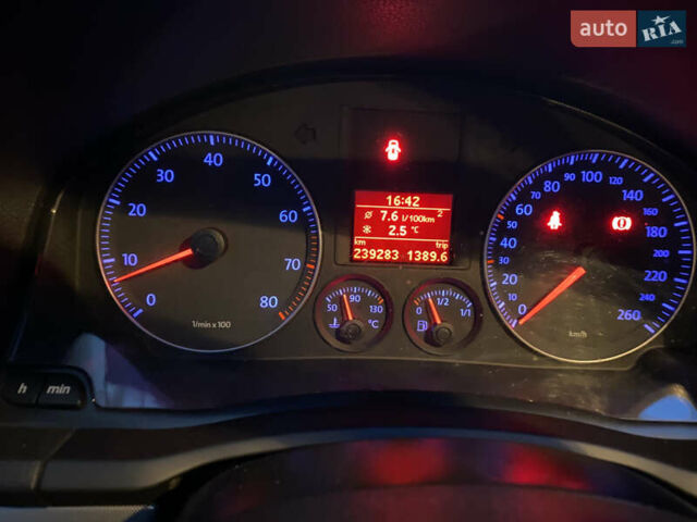 Синій Фольксваген Гольф, об'ємом двигуна 1.6 л та пробігом 239 тис. км за 6300 $, фото 25 на Automoto.ua