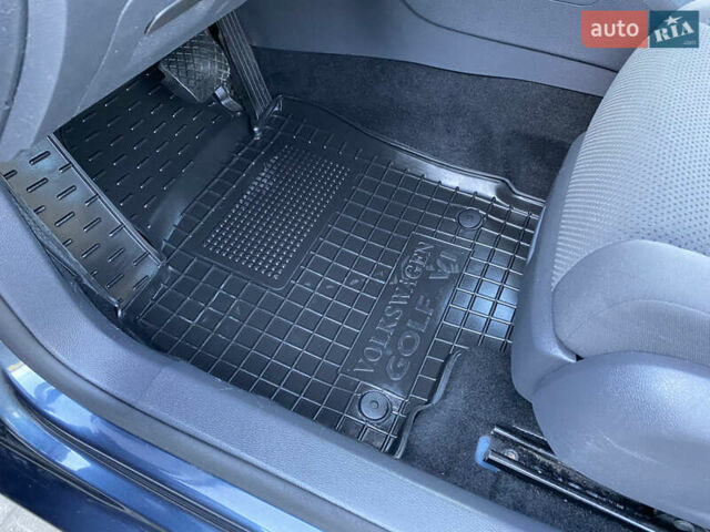 Синий Фольксваген Гольф, объемом двигателя 1.4 л и пробегом 154 тыс. км за 7750 $, фото 29 на Automoto.ua