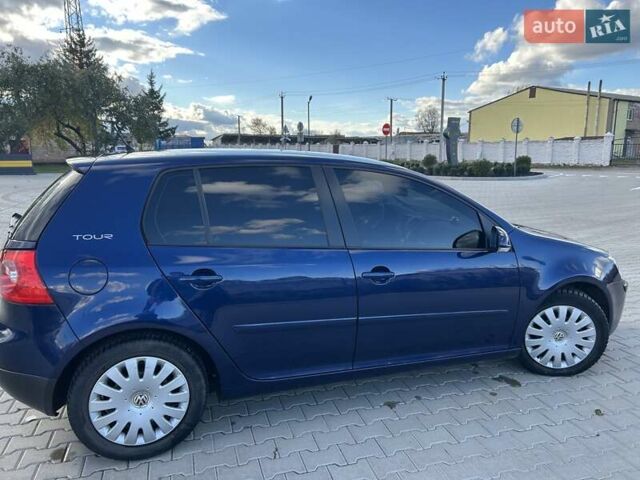 Синий Фольксваген Гольф, объемом двигателя 1.6 л и пробегом 182 тыс. км за 6200 $, фото 5 на Automoto.ua
