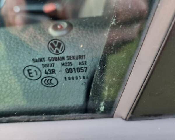 Фольксваген Гольф 2007 в Луцке на Automoto.ua Синий Фольксваген Гольф, объемом двигателя 1.6 л и пробегом 174 тыс. км за 6100 $, фото 45 на Automoto.ua