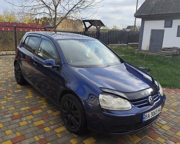Синий Фольксваген Гольф, объемом двигателя 1.6 л и пробегом 209 тыс. км за 5700 $, фото 1 на Automoto.ua