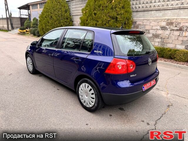 Синій Фольксваген Гольф, об'ємом двигуна 1.4 л та пробігом 237 тис. км за 6100 $, фото 4 на Automoto.ua