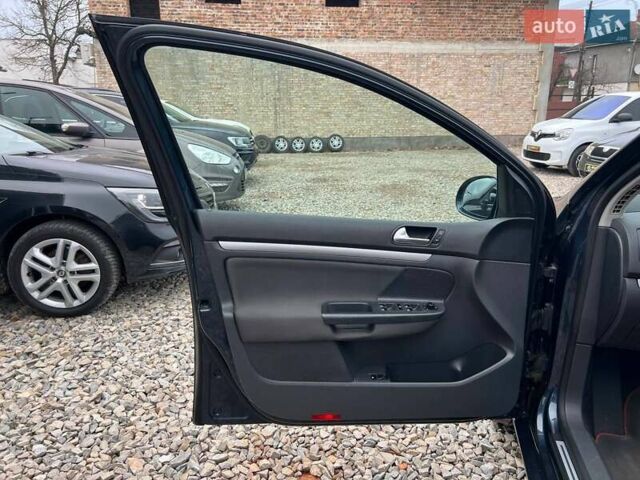 Синий Фольксваген Гольф, объемом двигателя 1.4 л и пробегом 250 тыс. км за 5999 $, фото 11 на Automoto.ua