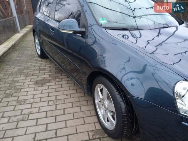 Синий Фольксваген Гольф, объемом двигателя 1.4 л и пробегом 204 тыс. км за 5850 $, фото 30 на Automoto.ua