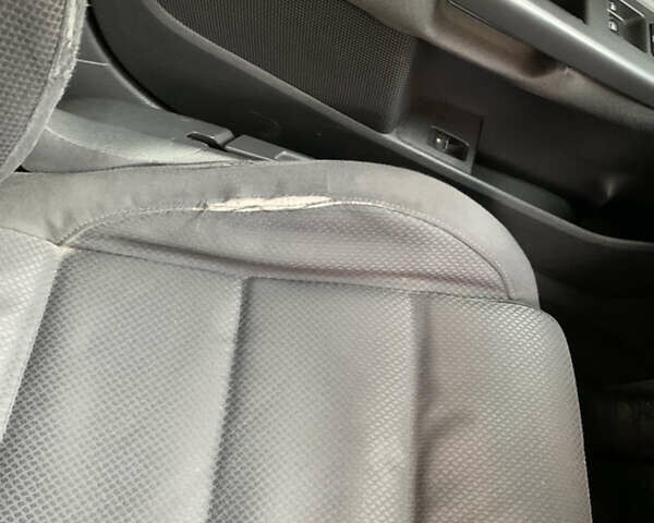 Синій Фольксваген Гольф, об'ємом двигуна 1.6 л та пробігом 230 тис. км за 4200 $, фото 9 на Automoto.ua