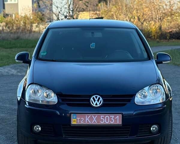 Синий Фольксваген Гольф, объемом двигателя 1.6 л и пробегом 221 тыс. км за 5800 $, фото 4 на Automoto.ua