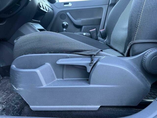 Синий Фольксваген Гольф, объемом двигателя 1.4 л и пробегом 170 тыс. км за 5290 $, фото 18 на Automoto.ua