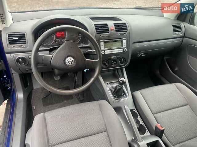 Синій Фольксваген Гольф, об'ємом двигуна 1.9 л та пробігом 292 тис. км за 3300 $, фото 5 на Automoto.ua