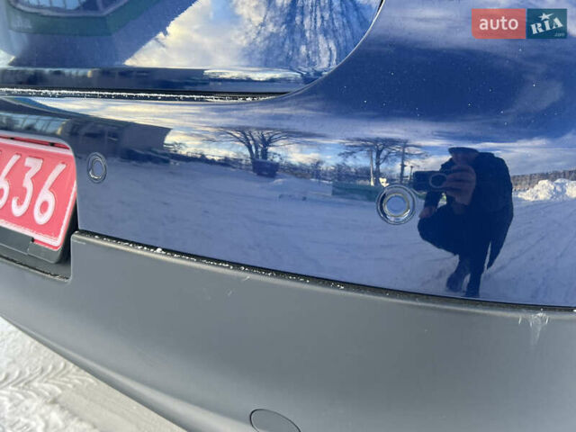 Синий Фольксваген Гольф, объемом двигателя 1.6 л и пробегом 235 тыс. км за 5999 $, фото 22 на Automoto.ua