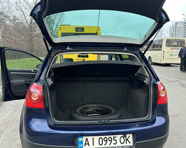 Синий Фольксваген Гольф, объемом двигателя 1.39 л и пробегом 176 тыс. км за 6500 $, фото 17 на Automoto.ua