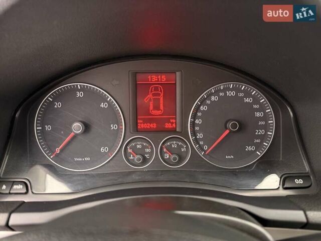 Синий Фольксваген Гольф, объемом двигателя 1.9 л и пробегом 280 тыс. км за 6500 $, фото 13 на Automoto.ua