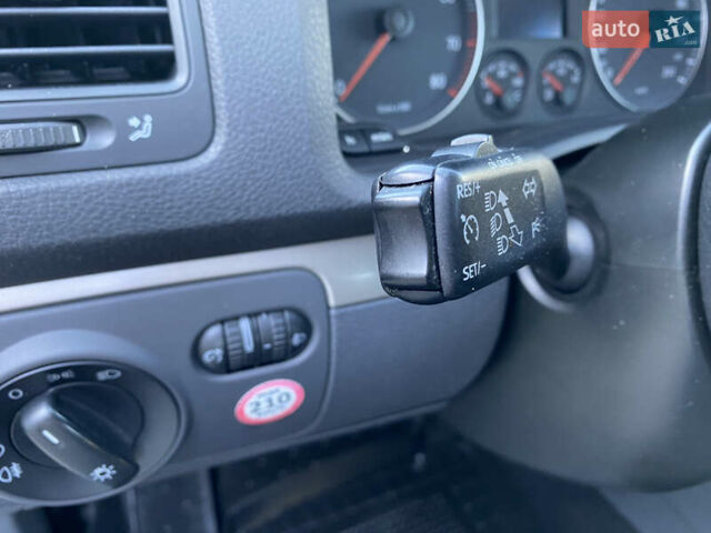 Синий Фольксваген Гольф, объемом двигателя 1.4 л и пробегом 154 тыс. км за 7750 $, фото 32 на Automoto.ua