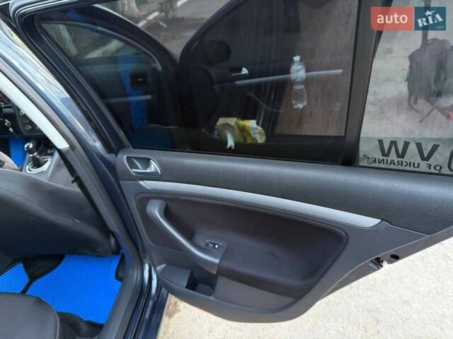 Синий Фольксваген Гольф, объемом двигателя 1.9 л и пробегом 238 тыс. км за 5800 $, фото 13 на Automoto.ua