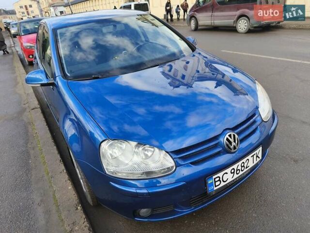 Синий Фольксваген Гольф, объемом двигателя 1.39 л и пробегом 229 тыс. км за 5400 $, фото 6 на Automoto.ua