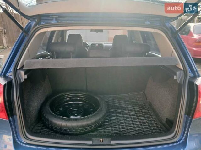 Синий Фольксваген Гольф, объемом двигателя 1.6 л и пробегом 198 тыс. км за 6500 $, фото 16 на Automoto.ua