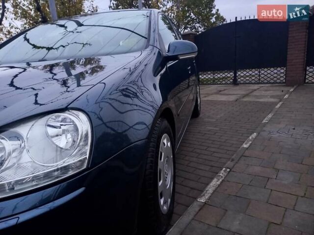 Синий Фольксваген Гольф, объемом двигателя 1.4 л и пробегом 200 тыс. км за 5850 $, фото 2 на Automoto.ua