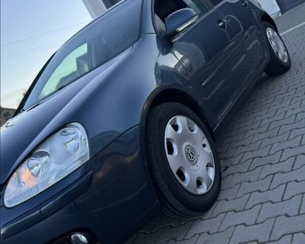 Синий Фольксваген Гольф, объемом двигателя 1.4 л и пробегом 185 тыс. км за 5650 $, фото 4 на Automoto.ua