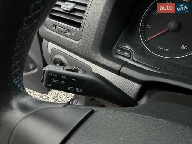 Синій Фольксваген Гольф, об'ємом двигуна 1.4 л та пробігом 216 тис. км за 6300 $, фото 77 на Automoto.ua