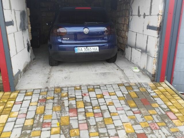 Синий Фольксваген Гольф, объемом двигателя 1.6 л и пробегом 209 тыс. км за 5700 $, фото 7 на Automoto.ua