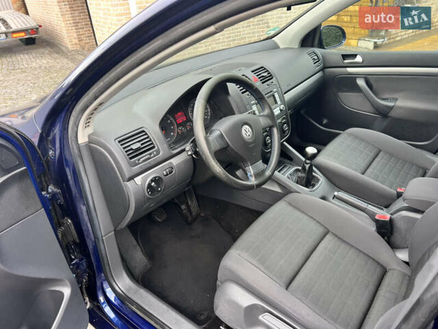 Синій Фольксваген Гольф, об'ємом двигуна 1.6 л та пробігом 161 тис. км за 5300 $, фото 15 на Automoto.ua
