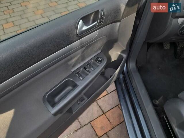 Синій Фольксваген Гольф, об'ємом двигуна 1.6 л та пробігом 231 тис. км за 5599 $, фото 20 на Automoto.ua