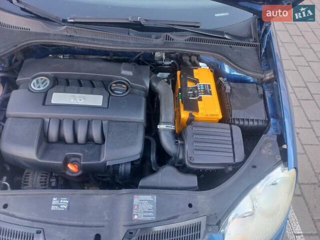 Синий Фольксваген Гольф, объемом двигателя 1.6 л и пробегом 250 тыс. км за 5700 $, фото 43 на Automoto.ua