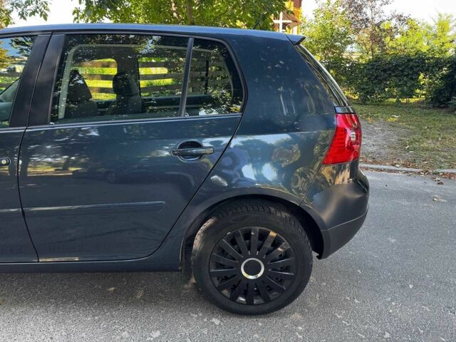 Синий Фольксваген Гольф, объемом двигателя 1.4 л и пробегом 257 тыс. км за 5440 $, фото 10 на Automoto.ua