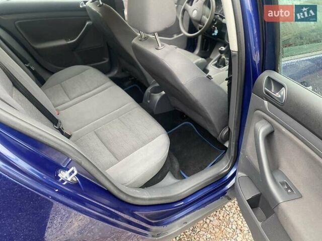 Синій Фольксваген Гольф, об'ємом двигуна 1.9 л та пробігом 292 тис. км за 3300 $, фото 8 на Automoto.ua
