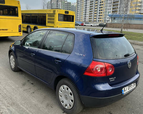 Синий Фольксваген Гольф, объемом двигателя 1.39 л и пробегом 176 тыс. км за 6500 $, фото 6 на Automoto.ua