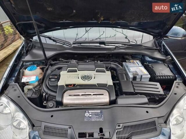 Синий Фольксваген Гольф, объемом двигателя 1.4 л и пробегом 204 тыс. км за 5850 $, фото 38 на Automoto.ua