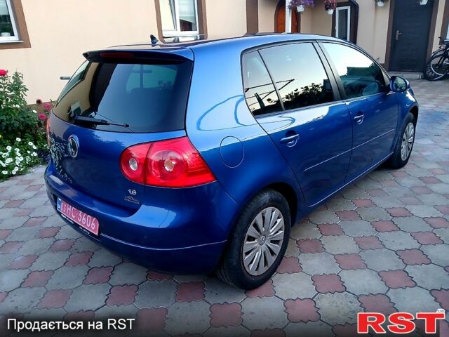 Синий Фольксваген Гольф, объемом двигателя 1.6 л и пробегом 246 тыс. км за 6100 $, фото 3 на Automoto.ua
