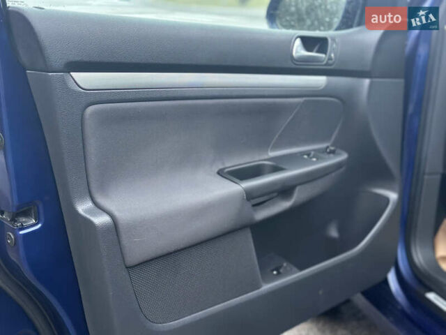 Синій Фольксваген Гольф, об'ємом двигуна 1.4 л та пробігом 170 тис. км за 6650 $, фото 18 на Automoto.ua