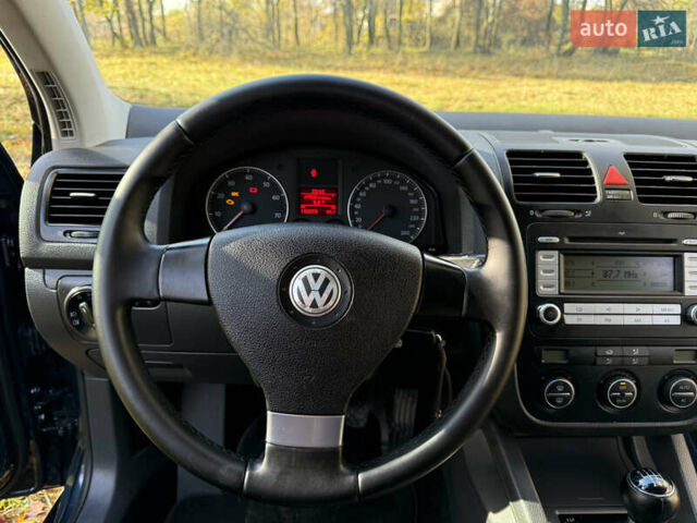 Синій Фольксваген Гольф, об'ємом двигуна 1.4 л та пробігом 192 тис. км за 6600 $, фото 16 на Automoto.ua