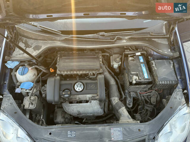 Синий Фольксваген Гольф, объемом двигателя 1.39 л и пробегом 256 тыс. км за 5900 $, фото 16 на Automoto.ua
